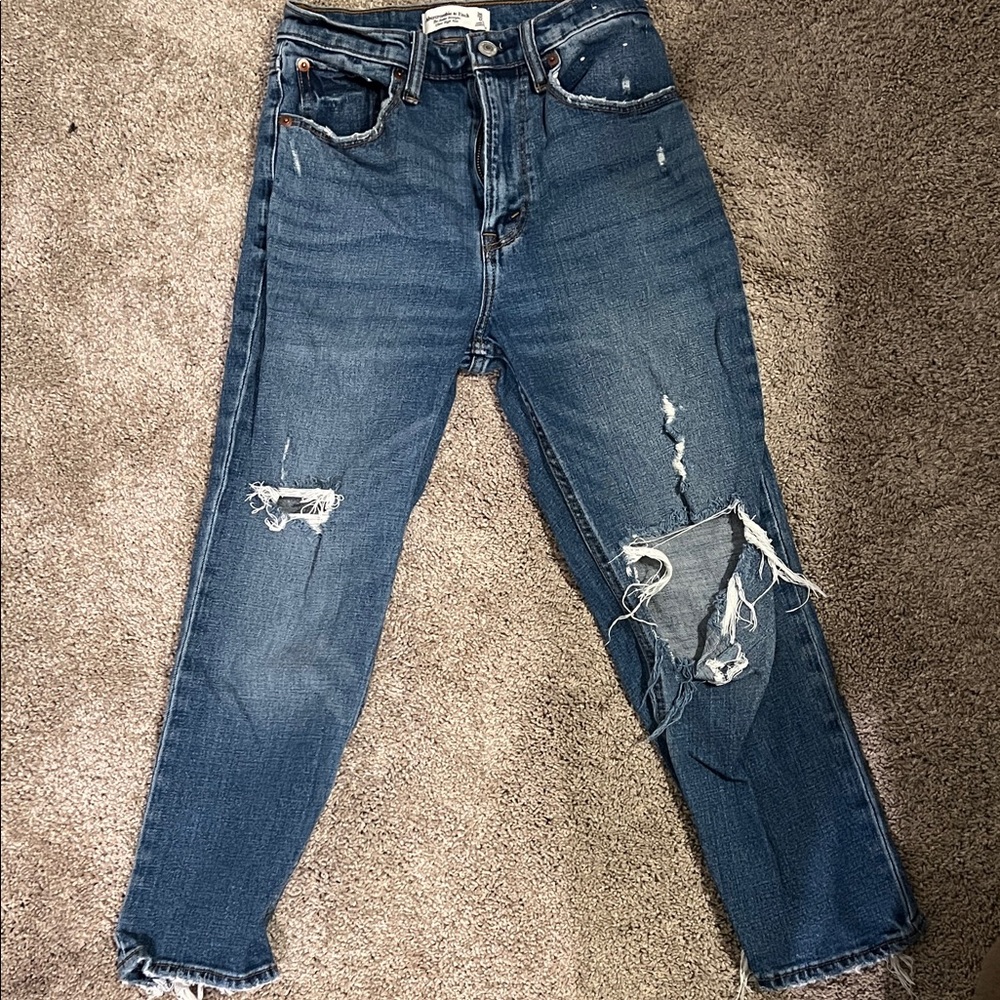 Abercrombie & Fitch Ripped Ankle Jeans in Dark Blue